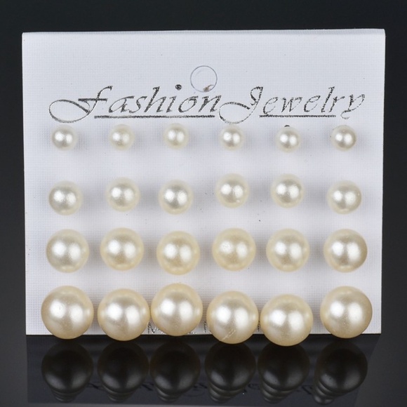 **EACHNA* 24-Pc Cream Pearl Fashion Stud Earring Set - Picture 1 of 2
